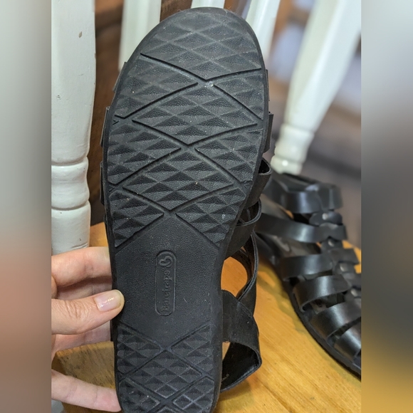 Black sandals from Baretraps - Picture 3 of 3